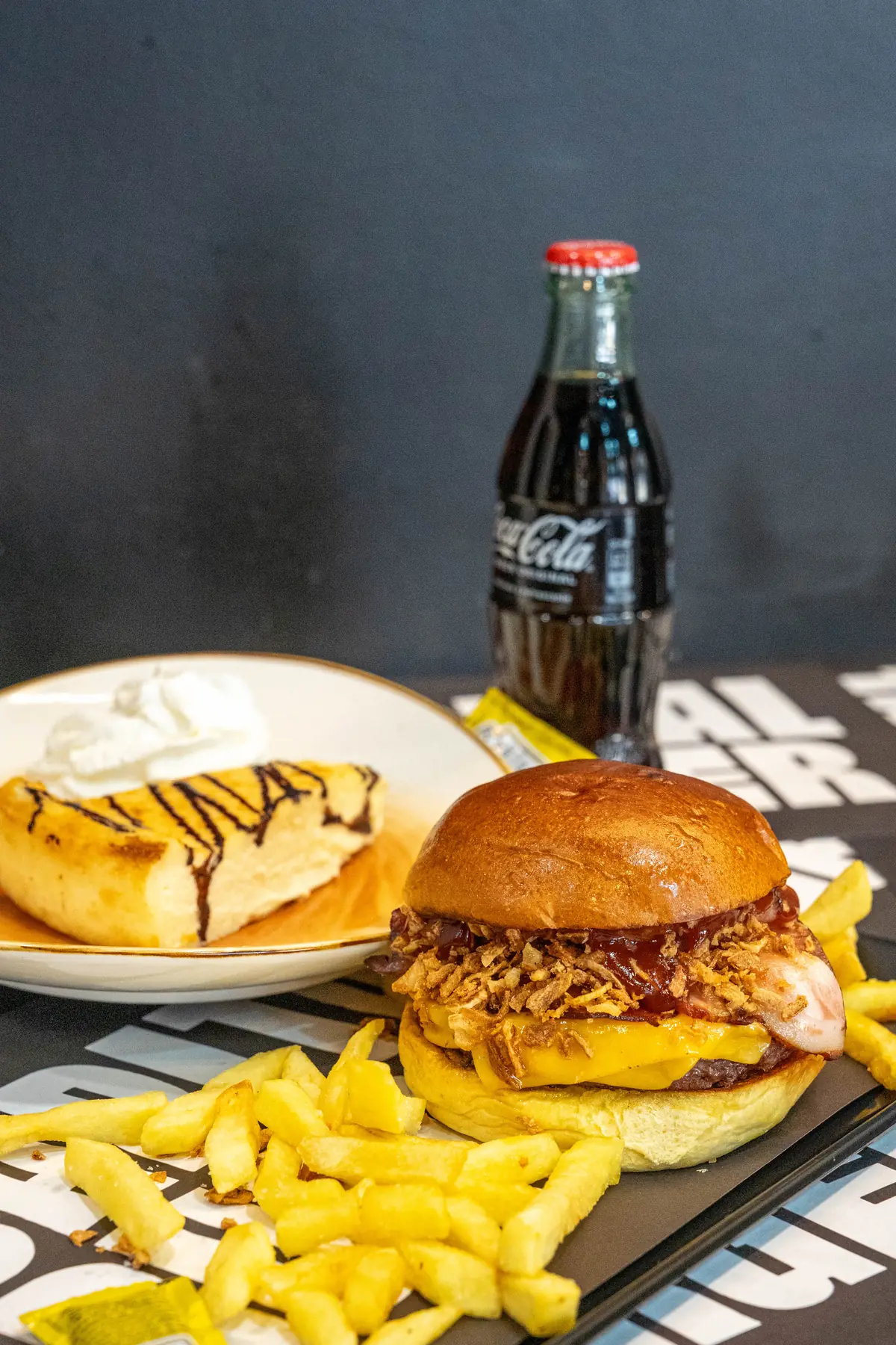 Otra combinación del menú del día de Capital Burger
